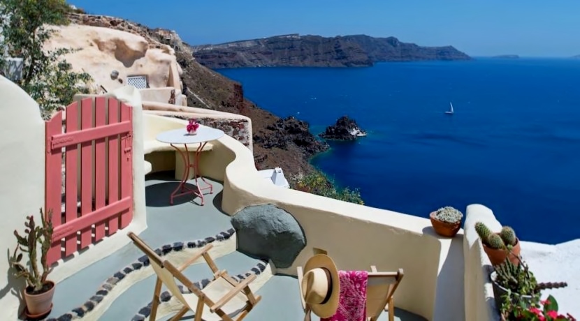 Santorin - Maison de la caldeira à Oia avec terrasse et coucher de soleil parfait